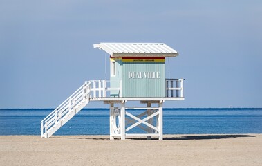 Poste de sauveteurs de la plage de Deauville
