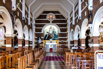 Intérieur de l'église Saint Louis à Marcq en Baroeul située en région Hauts de France
