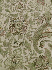 Elegant Nature-Inspired Pattern with Trendy Colors