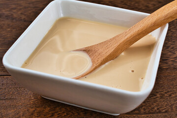 メキシコや中南米のデザートに使用される　トレス・レチェス　(トレス・レチェ）　Tres leches, used for Mexican and Central and South America's dessert