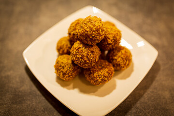 POLPETTE di MELANZANE Albóndigas de Berenjena Croquetas de Berenjenas 