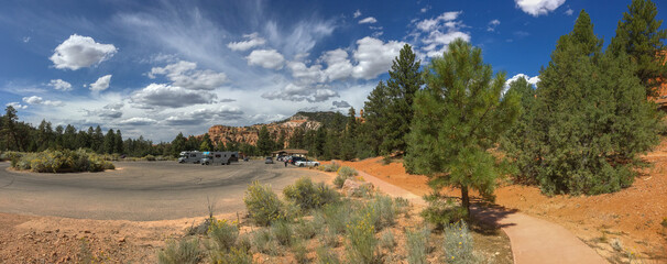 Parkplatz am Red Canyon im Us Bundesstaat Utah