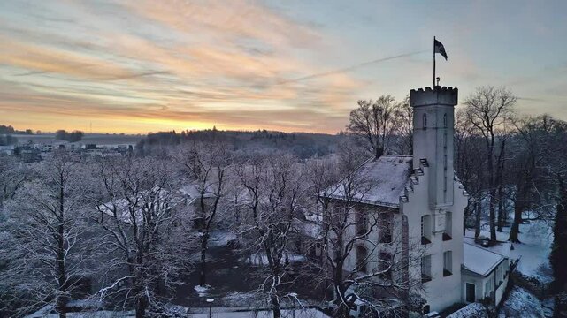 Ravensburg, Deutschland: Luftaufnahme der Veitsburg an einem Wintermorgen