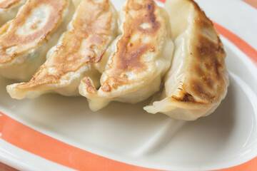 焼き餃子