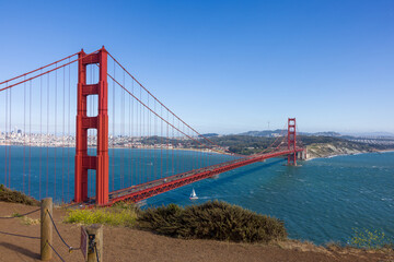 Golden Gate bridge in San Francisco, California