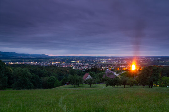 Sonnwendfeuer in Salach bei G&ouml;ppingen. 