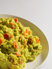 Aguacate en ensalada mexicana 