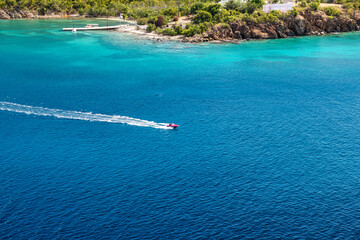 Obraz premium Caribbean Speedboat Adventure