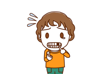 （上半身正面）前歯が折れてしまい涙目で焦っている白人少年