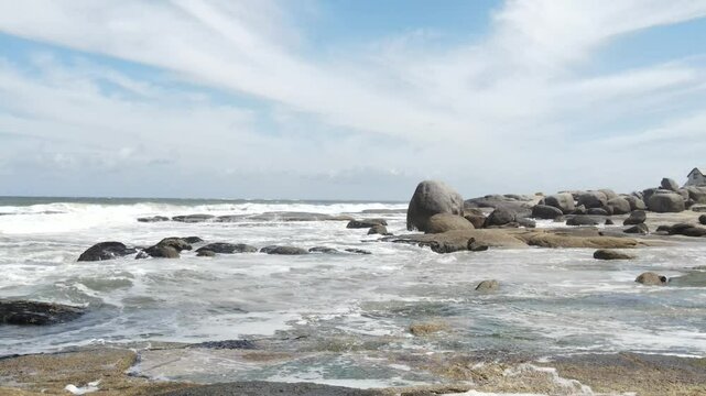 La Fuerza Ind&oacute;mita del Oc&eacute;ano Atl&aacute;ntico en Punta del Diablo