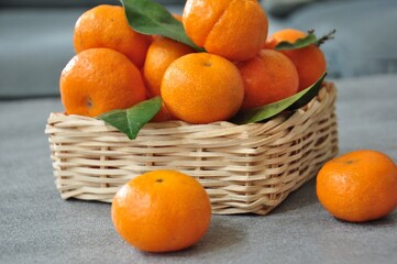 Fresh small oranges 