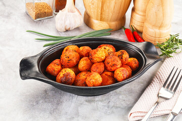 Baked young potato with paprika