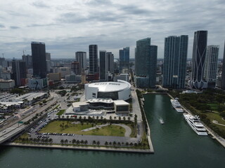Vue aérienne professionnel au drone de Miami Downtown, Floride, USA
