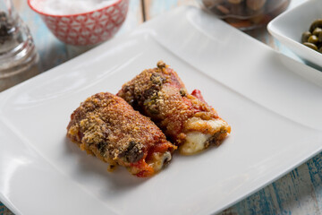 peppers rolls with mozzarella capsicum and black olives