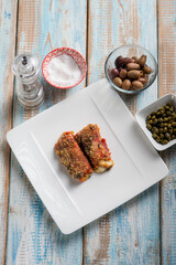 peppers rolls with mozzarella capsicum and black olives