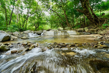 Nestled in the lush forests of Tak province, Lan Liang Ma Waterfall is a serene and picturesque destination. Its cascading streams flow over multi-tiered rock formations.