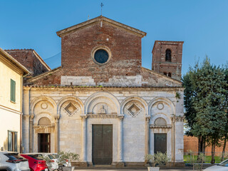 Fototapeta premium The facade of the ancient Church of San Michele degli Scalzi, Pisa, Italy