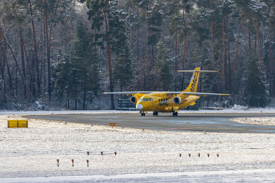 Das Flugzeug wird f&uuml;r den Transport von verletzten Personen, wie beispielsweise Skifahrern, die im Winter verunfallt sind, eingesetzt.