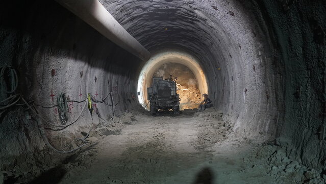 excavation tools in metro tunnel construction