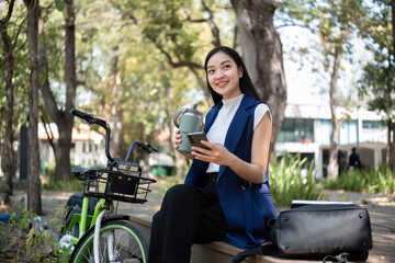 Obraz premium Bicycle ride to clean energy reducing pollution in urban parks lifestyle shot natural setting environmental awareness