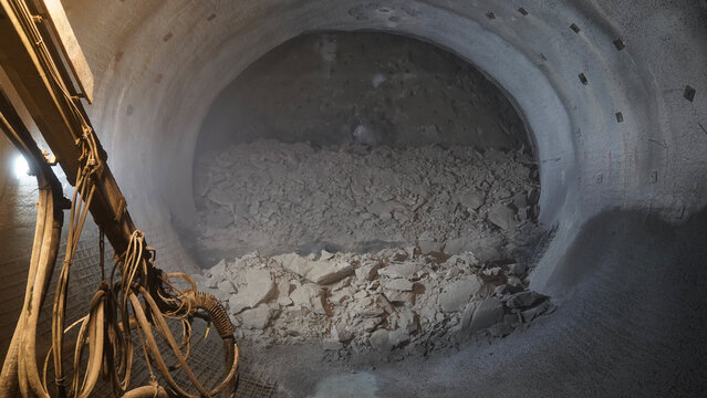 shotcrete process in tunnel
