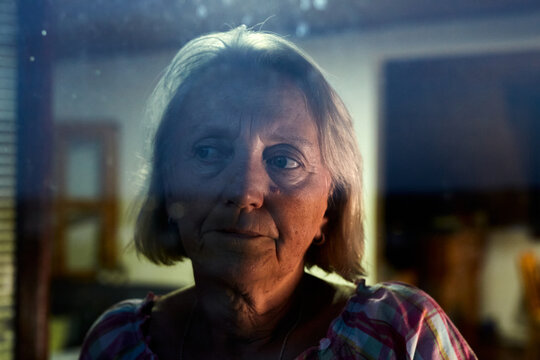 Portrait of a pensive woman