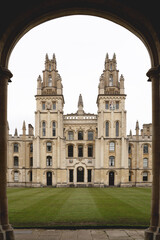 Fototapeta premium All Souls College seen through an arch
