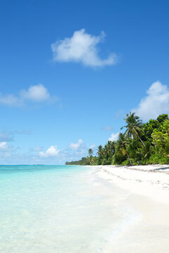 Tropical Beach Paradise &ndash; Dhigurah Island, Maldives