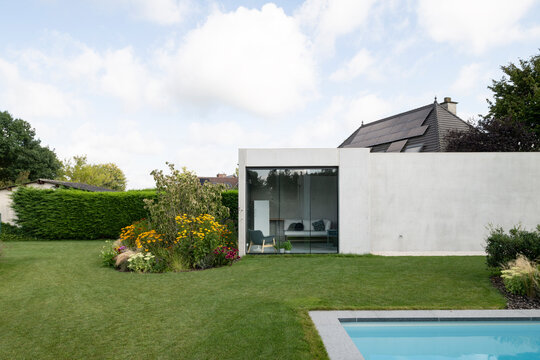 pool house