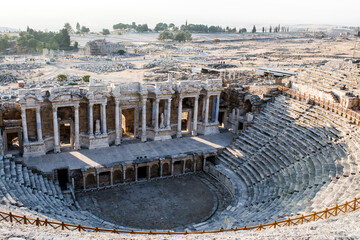 Teatr w Hierapolis 2024
