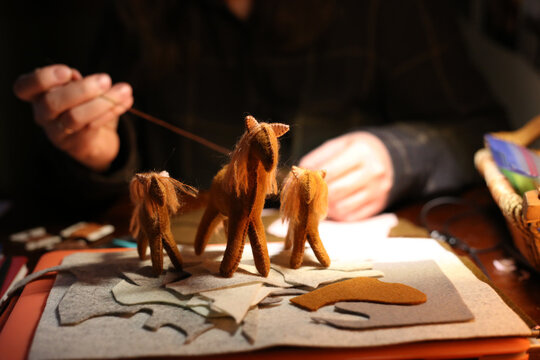 Making animals from wool and felt