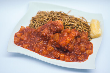 Carapulcra con sopa seca
