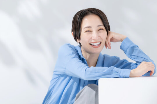 女性