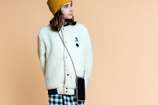  Fashion Girl with blank Smartphone Screen 