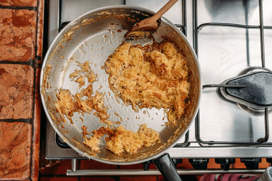 Dubai Chocolate filled with roasted Kadaifi and pistachio cream
