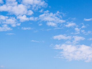 1月の青空と白い雲03