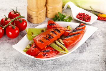 Grilled Bell Pepper - green and red