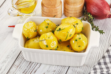 Hot boiled baby potato with oil