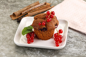 Delicous cupcake with red currant