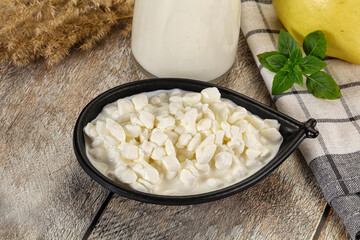 Grain cottage cheese with sour