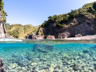 美しいヒリゾ浜の海の半水面撮影。

静岡県伊豆半島賀茂郡南伊豆町中木ヒリゾ浜2024年
