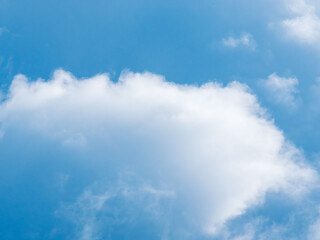 Obraz premium 1月の青空と白い雲48