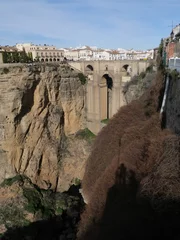 Blick auf die historische Puente Nuevo Centro de Interpretación in Ronda Spanien