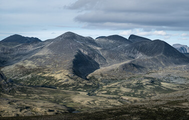 Smiubelgin in Rondane seen from Formokampen