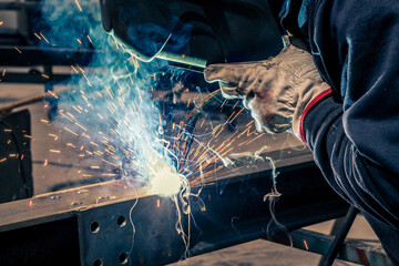 Welder, craftsman, assembly of iron, steel and other metals. Industrial steel welding technician in...