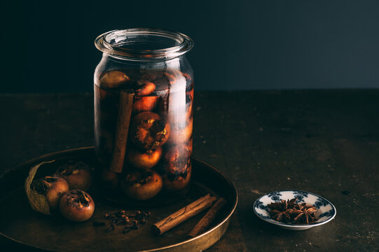 Mispelchen Rumtopf  - Medlar in alcohol