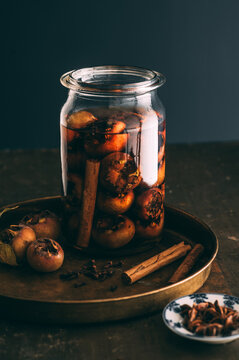 Mispelchen Rumtopf  - Medlar in alcohol