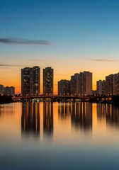 Naklejka premium タワーマンション・夕暮れの景色・不動産イメージ
