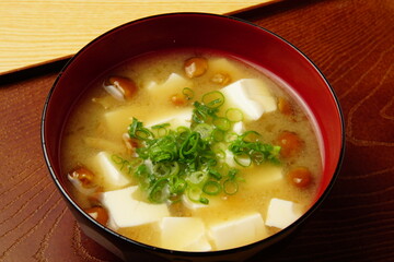 なめこ味噌汁