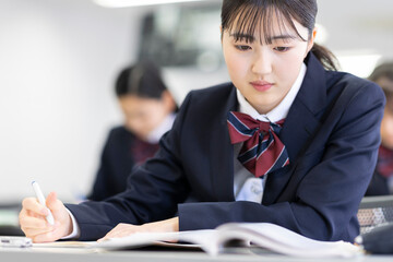 授業を受ける学生